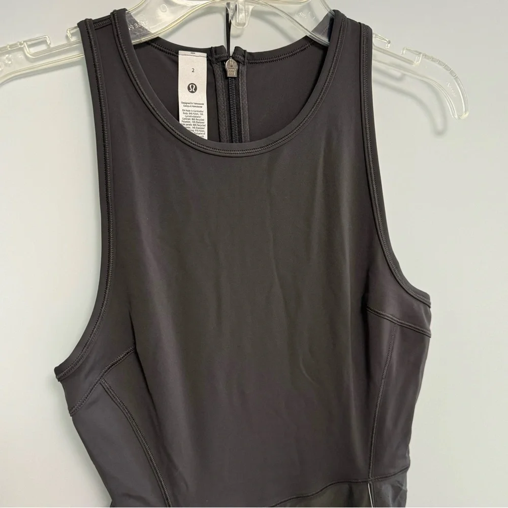 NEW! NULUX Running Dress 8” LULULEMON, Size 2
